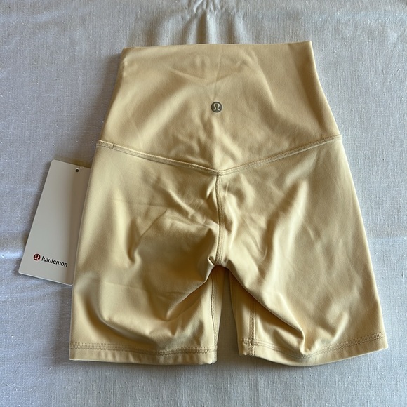 Lululemon Align High Rise Short 6" Butter Cream 0 NWT - Picture 6 of 10